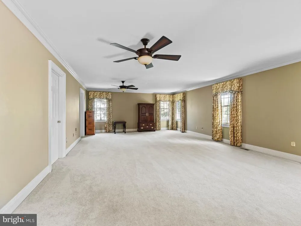 1424 Ridgewood Ln, Newtown, PA 18940