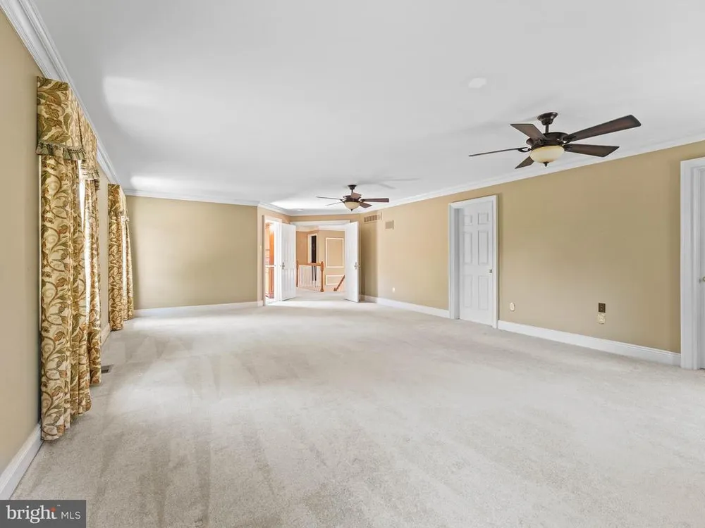 1424 Ridgewood Ln, Newtown, PA 18940