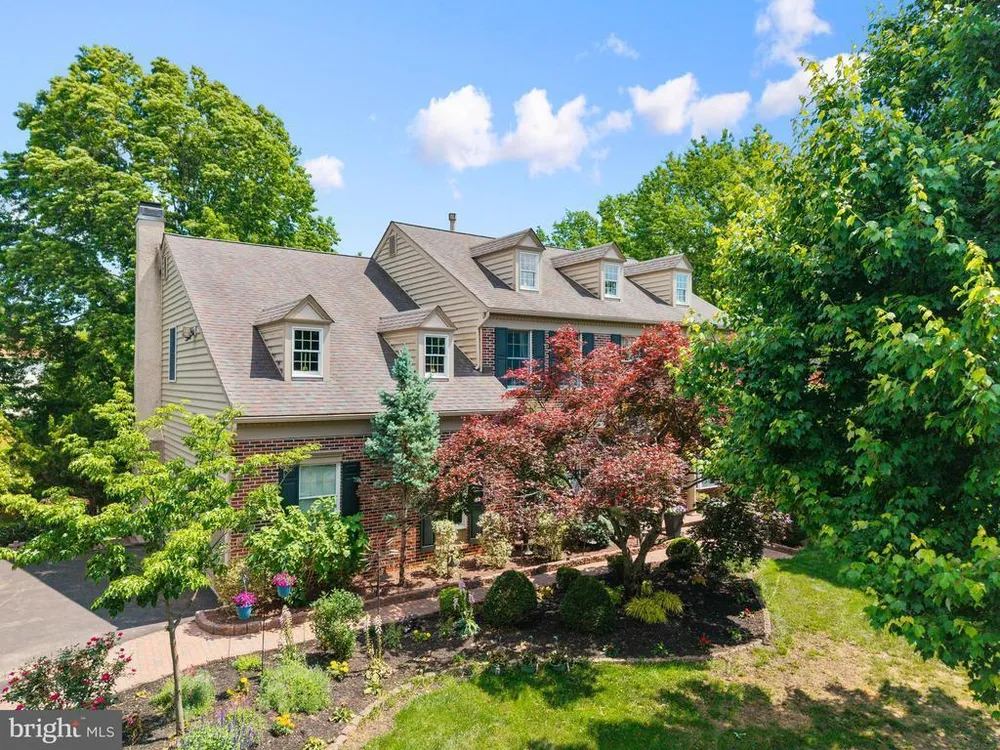 1424 Ridgewood Ln, Newtown, PA 18940