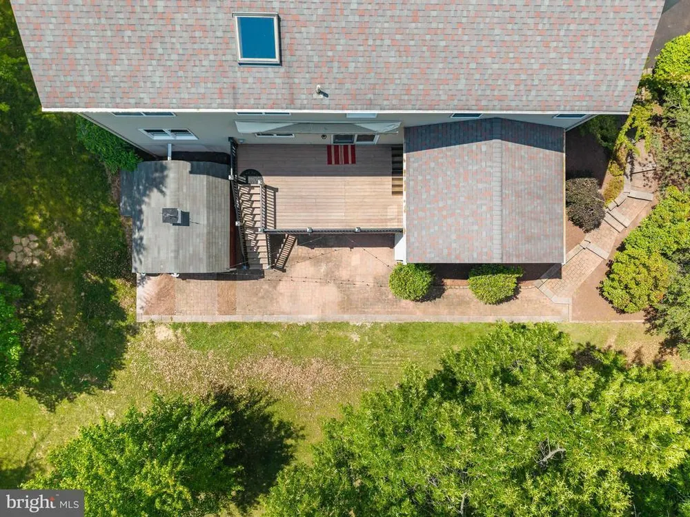 1424 Ridgewood Ln, Newtown, PA 18940