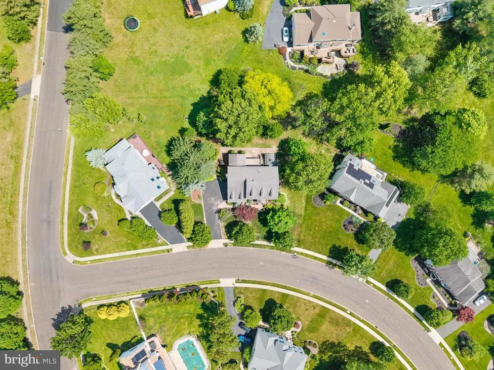 1424 Ridgewood Ln, Newtown, PA 18940