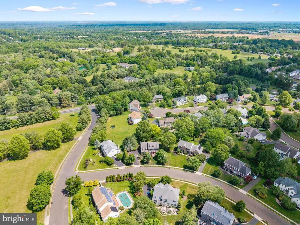 1424 Ridgewood Ln, Newtown, PA 18940