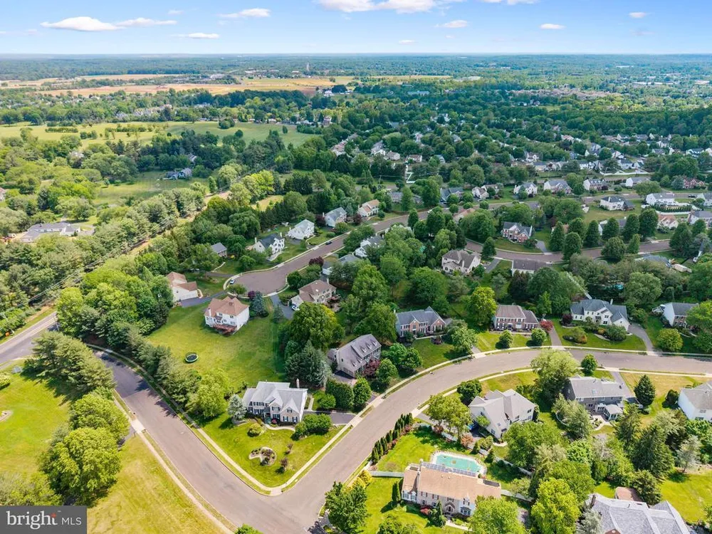 1424 Ridgewood Ln, Newtown, PA 18940