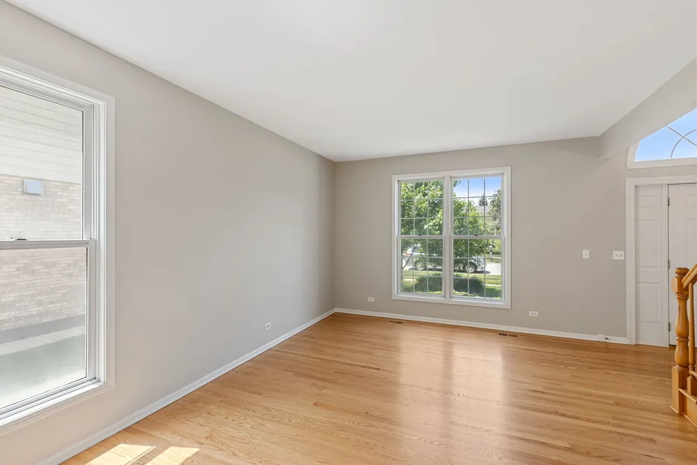 1311 Callen Ln, Des Plaines, IL 60016