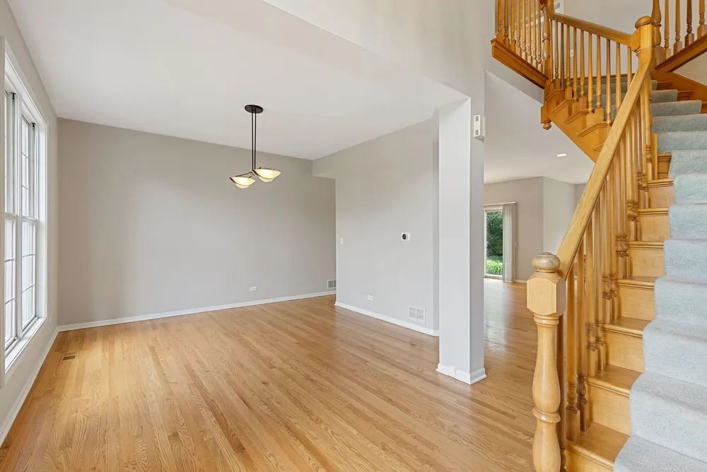 1311 Callen Ln, Des Plaines, IL 60016