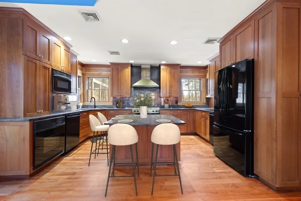 58 Ames St, Sharon, MA 02067