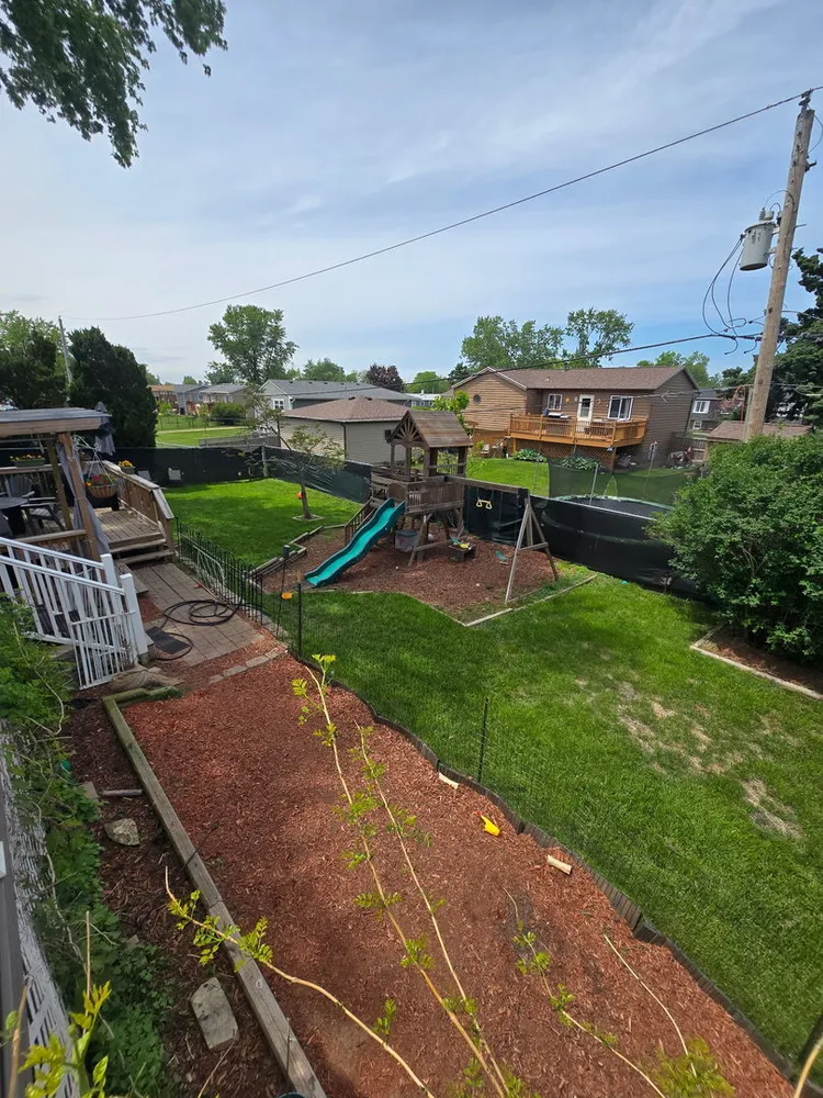 2208 Hiawatha Pkwy, Woodridge, IL 60517