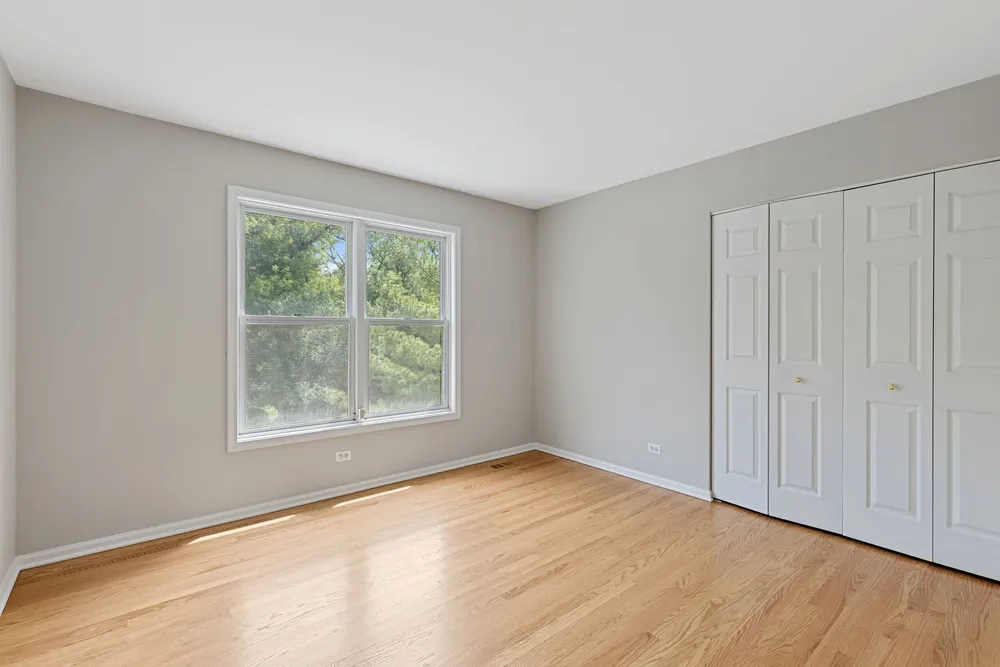 1311 Callen Ln, Des Plaines, IL 60016