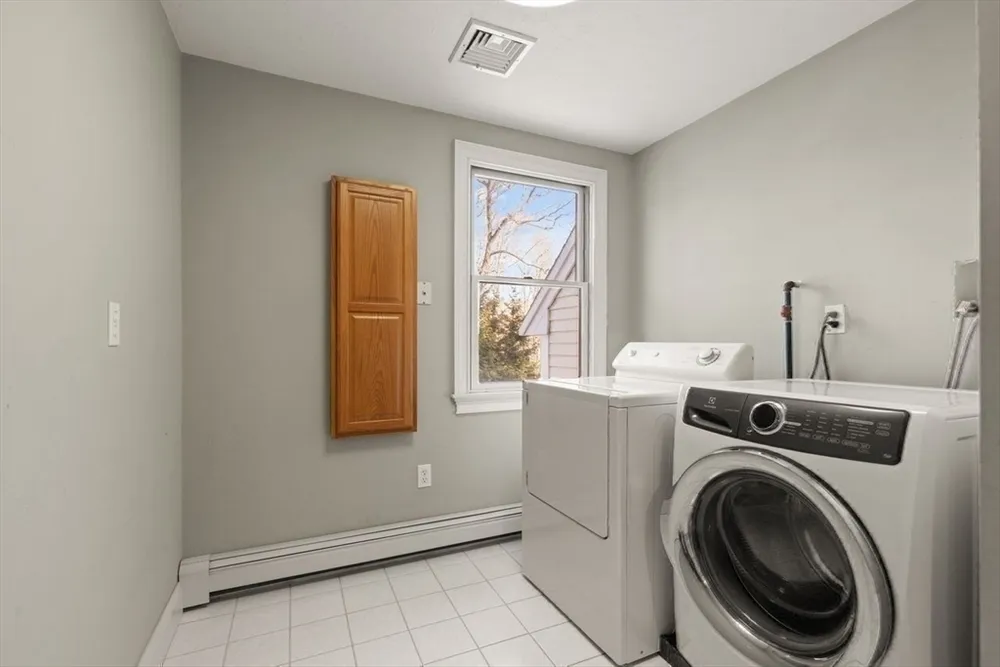 58 Ames St, Sharon, MA 02067