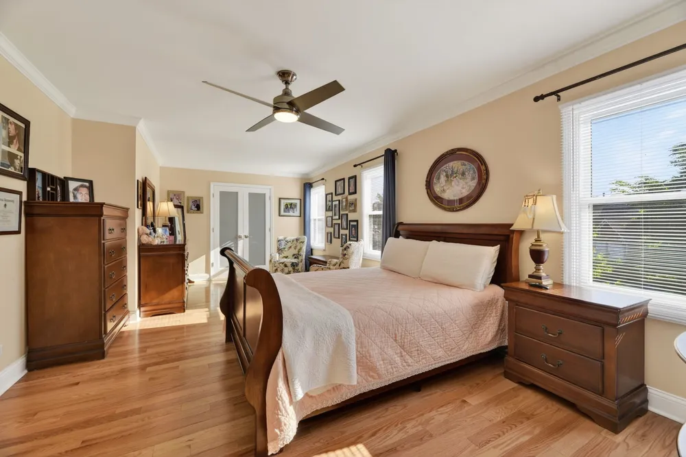 636 Stirling Ln, Prospect Heights, IL 60070