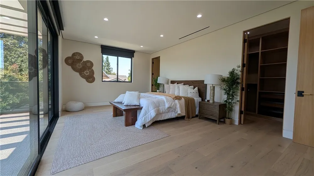 4528 Matilija Ave, Sherman Oaks, CA 91423