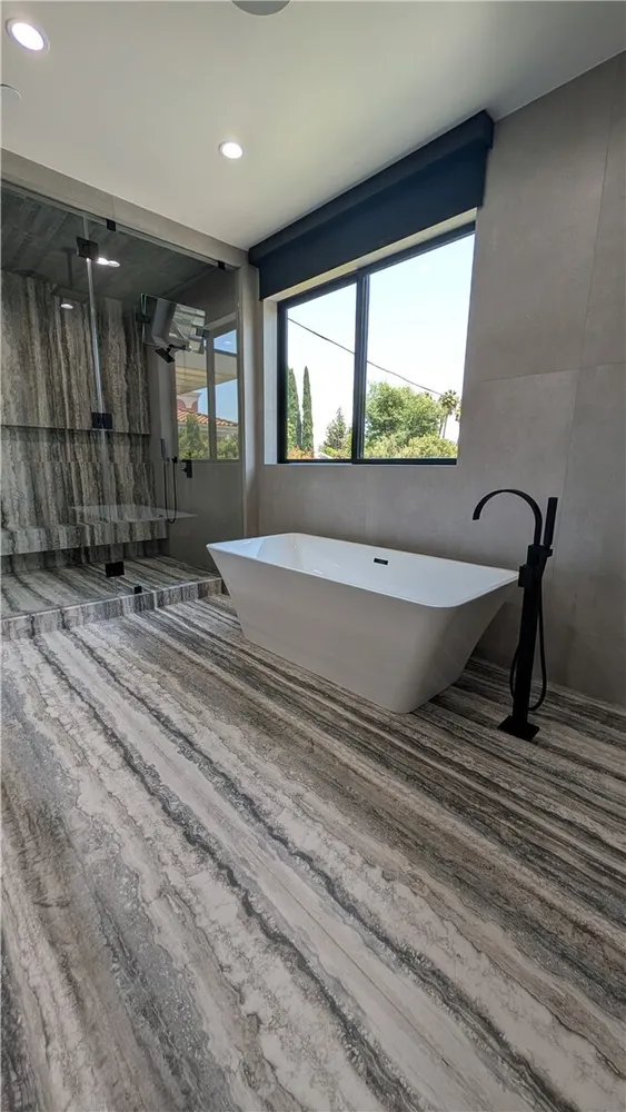 4528 Matilija Ave, Sherman Oaks, CA 91423