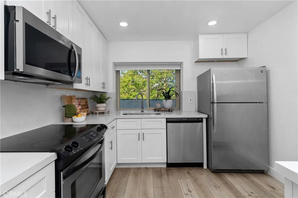 2 Evening Breeze, Irvine, CA 92603