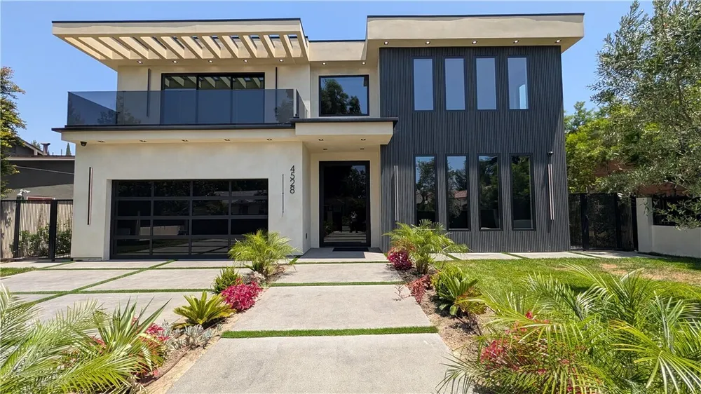 4528 Matilija Ave, Sherman Oaks, CA 91423