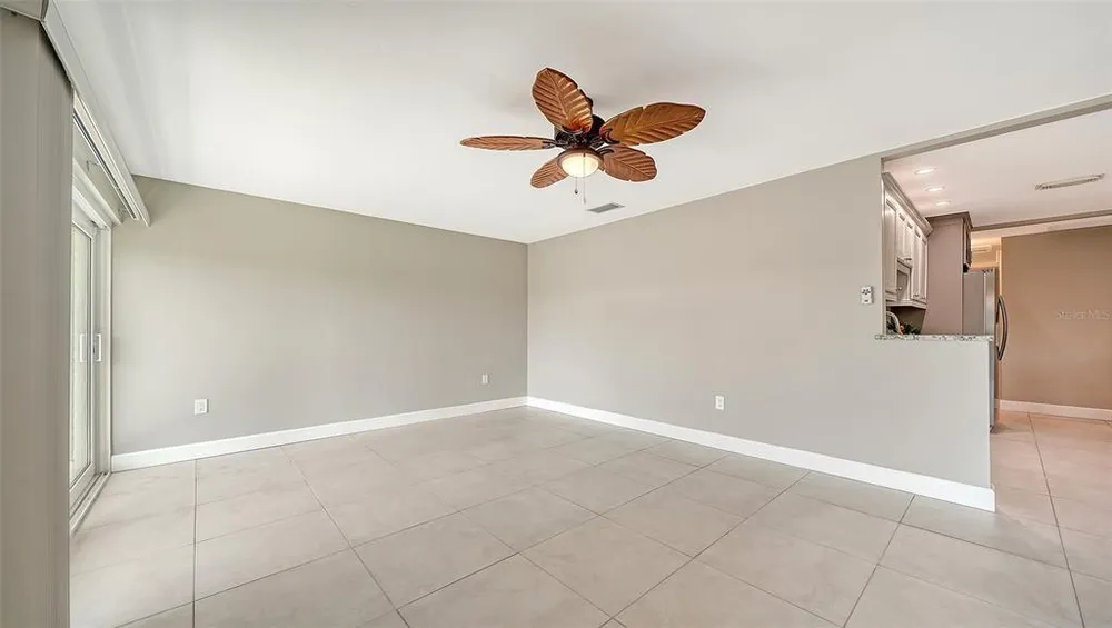 113 Whispering Sands Dr, Sarasota, FL 34242