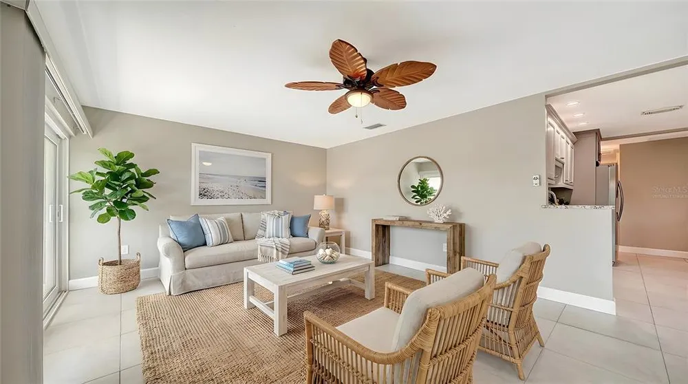 113 Whispering Sands Dr, Sarasota, FL 34242
