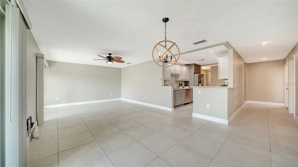 113 Whispering Sands Dr, Sarasota, FL 34242