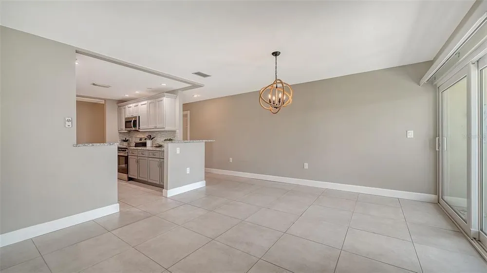 113 Whispering Sands Dr, Sarasota, FL 34242