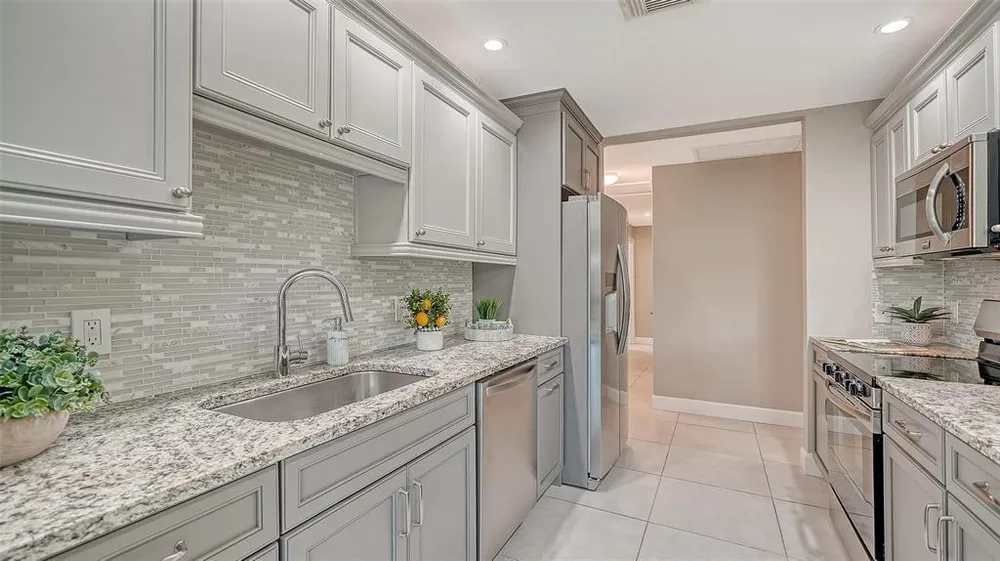 113 Whispering Sands Dr, Sarasota, FL 34242