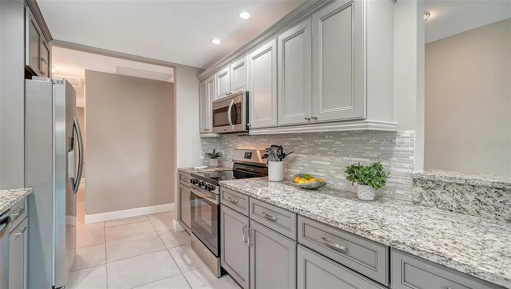 113 Whispering Sands Dr, Sarasota, FL 34242