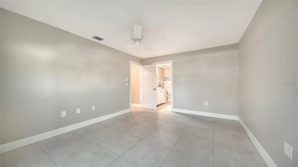 113 Whispering Sands Dr, Sarasota, FL 34242
