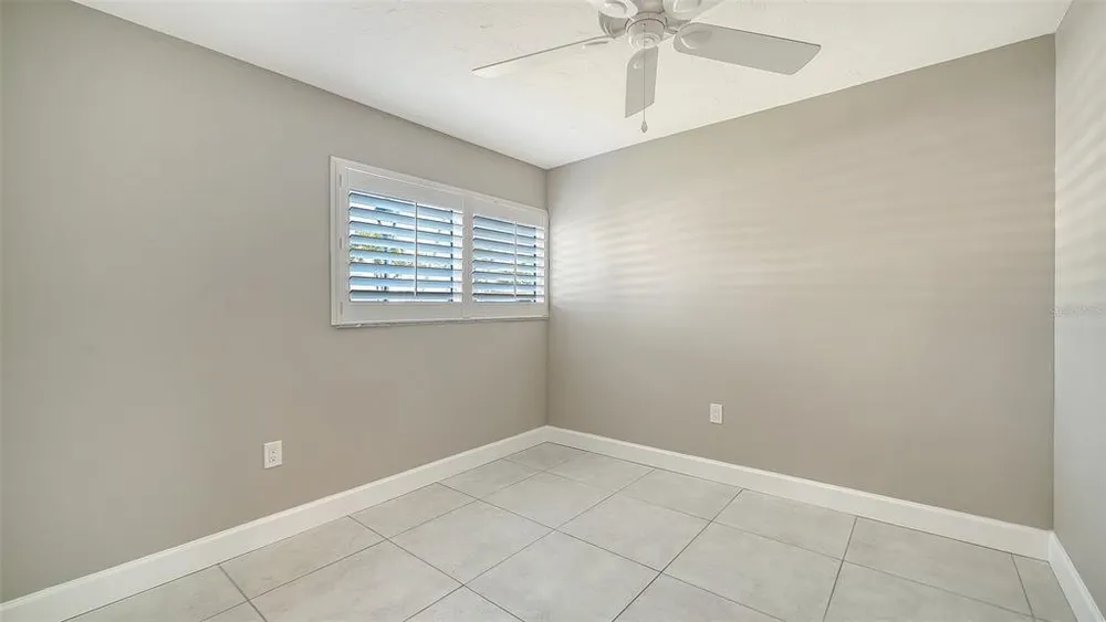 113 Whispering Sands Dr, Sarasota, FL 34242