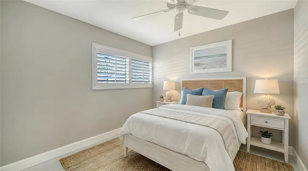 113 Whispering Sands Dr, Sarasota, FL 34242