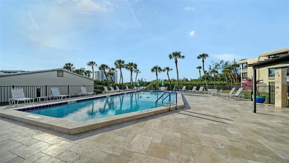 113 Whispering Sands Dr, Sarasota, FL 34242