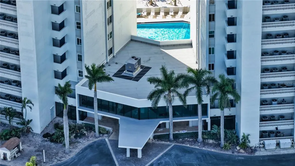 113 Whispering Sands Dr, Sarasota, FL 34242