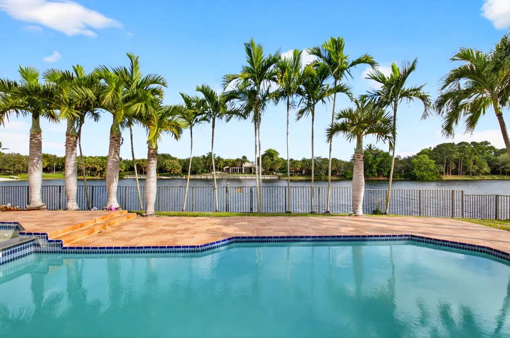 1940 SW 7th Pl, Boca Raton, FL 33486