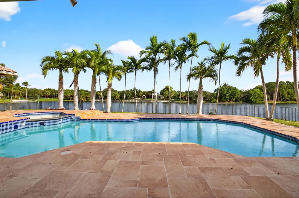 1940 SW 7th Pl, Boca Raton, FL 33486