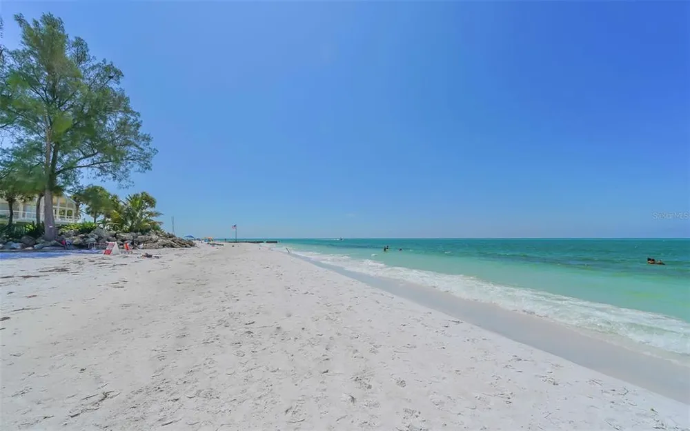 113 Whispering Sands Dr, Sarasota, FL 34242
