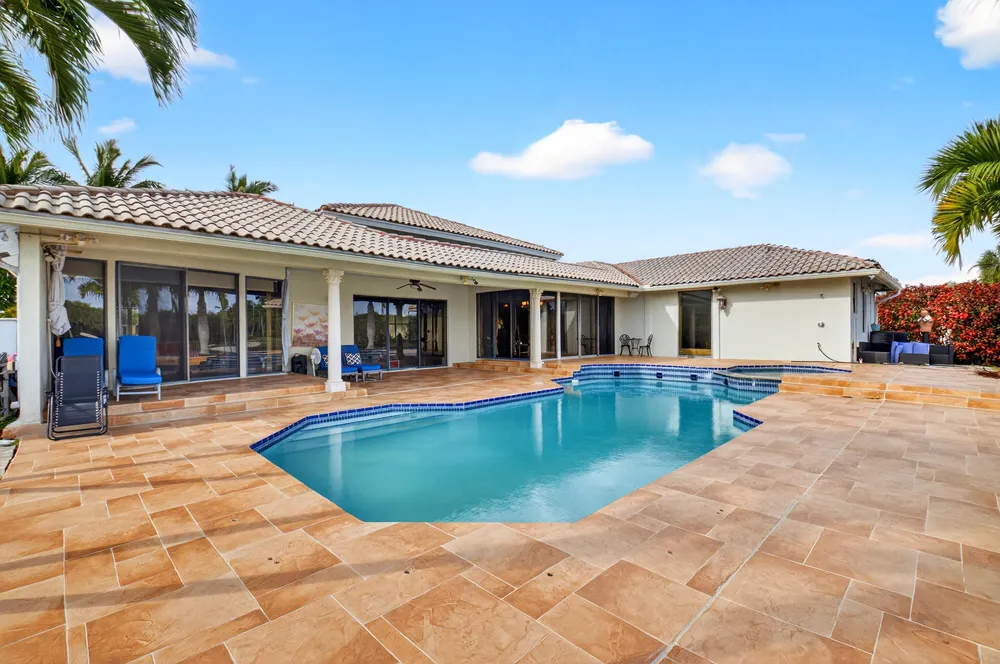1940 SW 7th Pl, Boca Raton, FL 33486