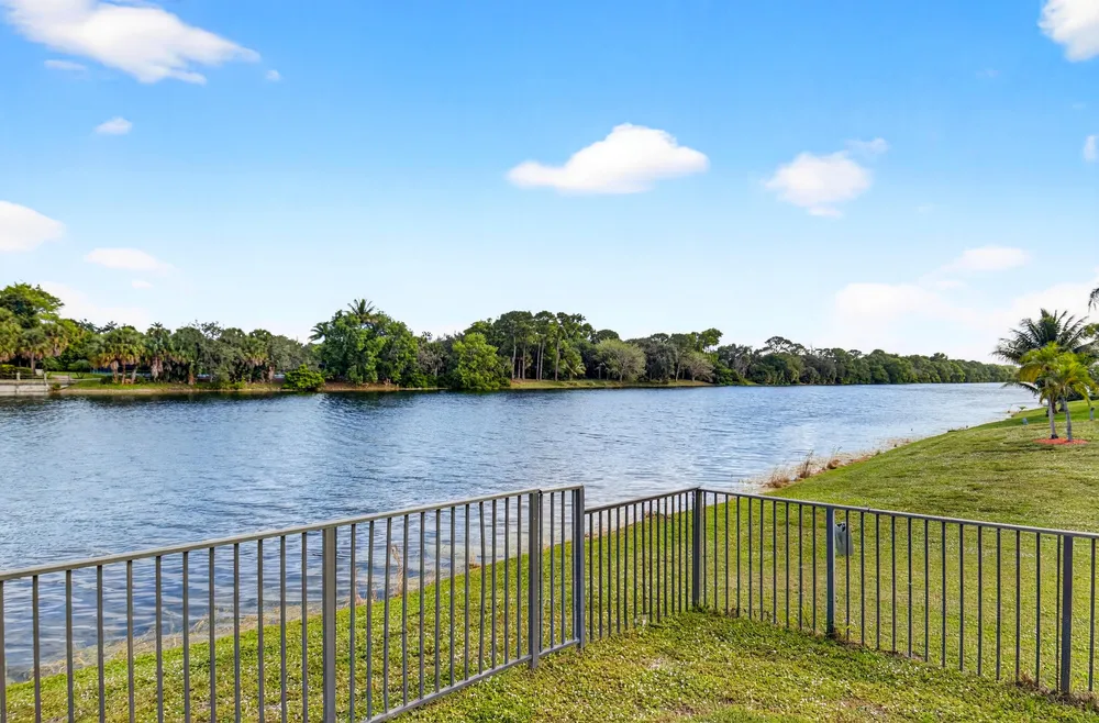 1940 SW 7th Pl, Boca Raton, FL 33486