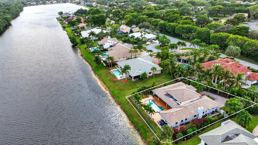 1940 SW 7th Pl, Boca Raton, FL 33486