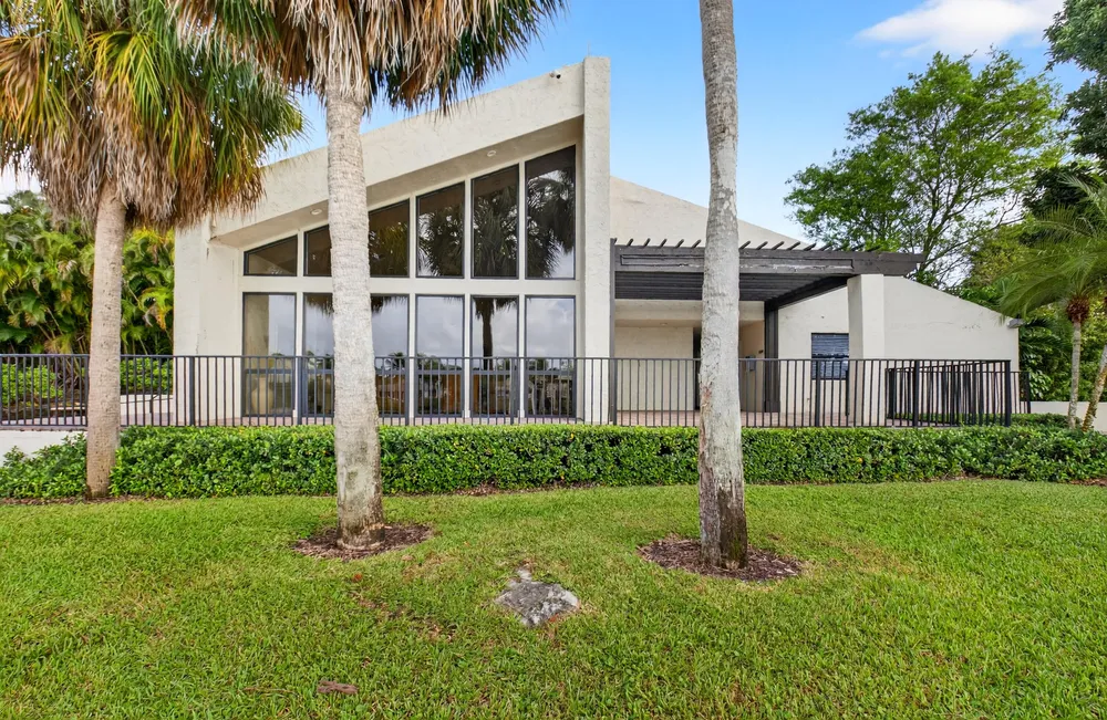 1940 SW 7th Pl, Boca Raton, FL 33486