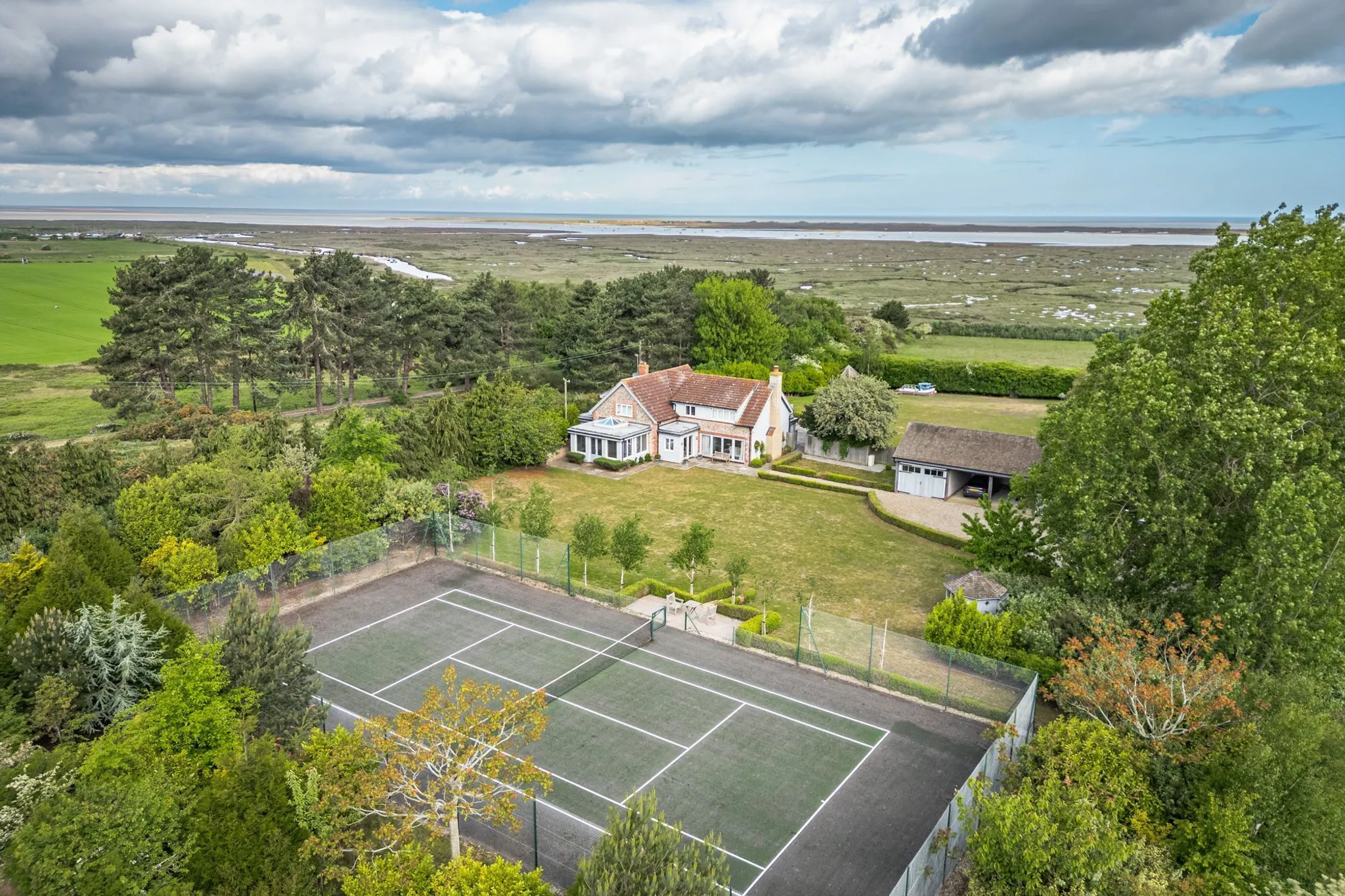 Exceptional Coastal Home In Blakeney
