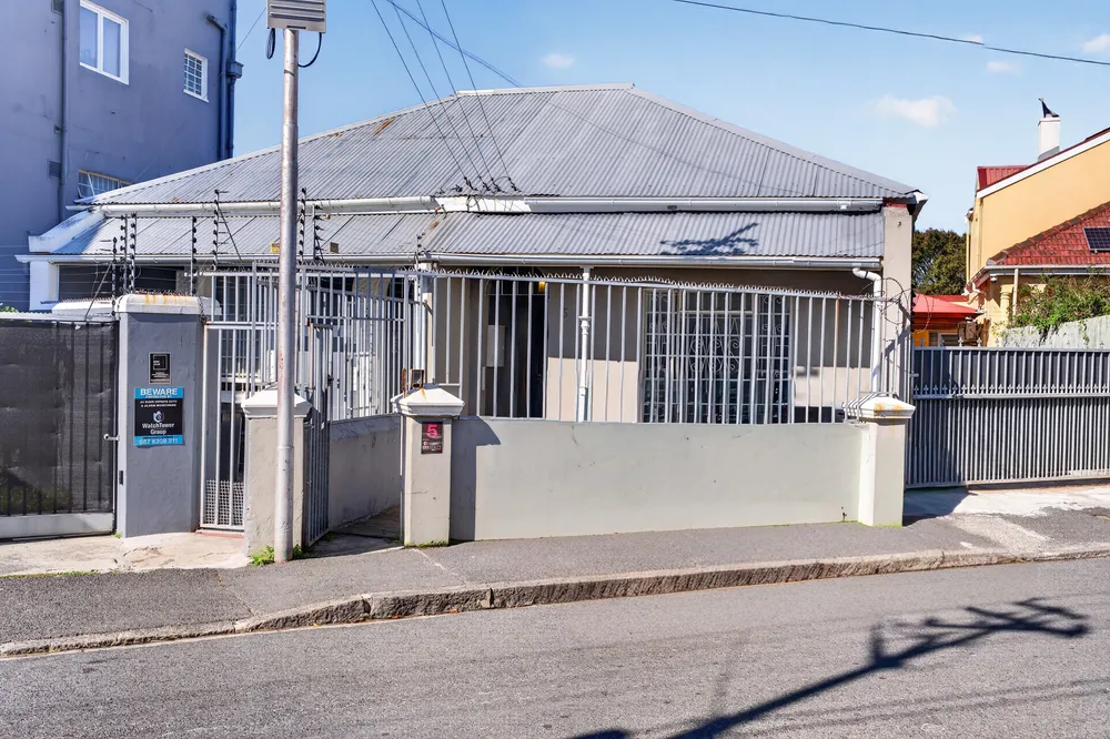 South Africa, Western Cape, Observatory, Scott Road, 5