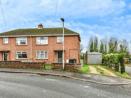 Mayenne Place, DEVIZES photo