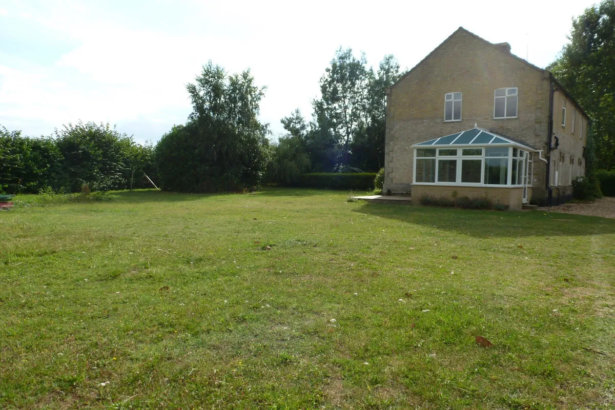 Weeting, BRANDON