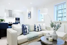 Rainville Road, LONDON