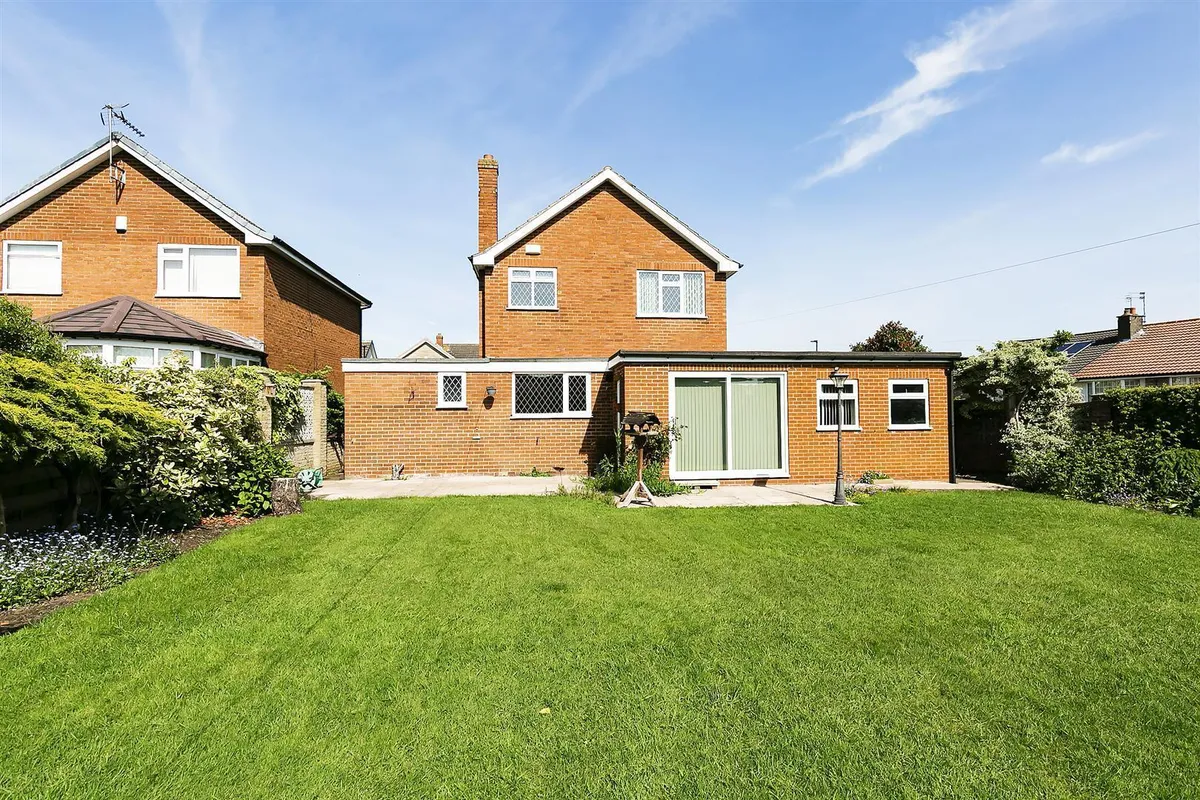 Mill Hill Drive, Huntington, York