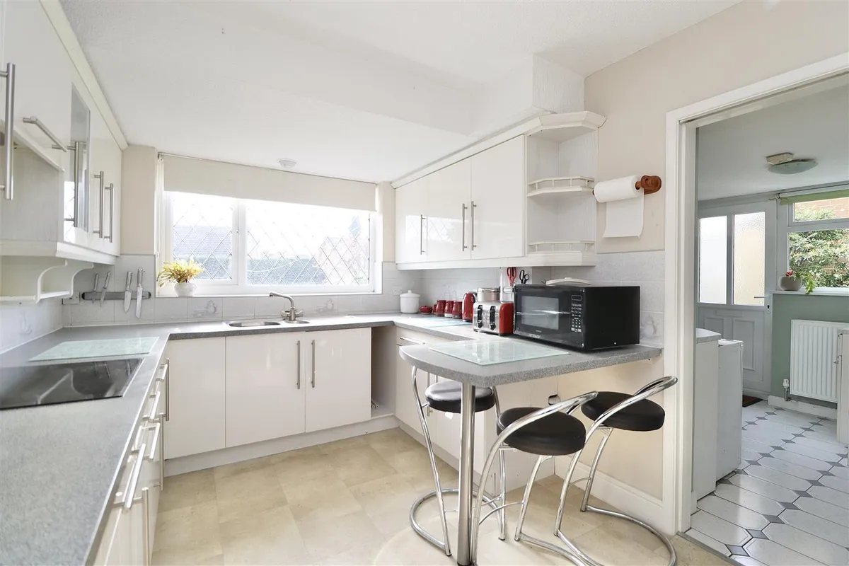 Mill Hill Drive, Huntington, York