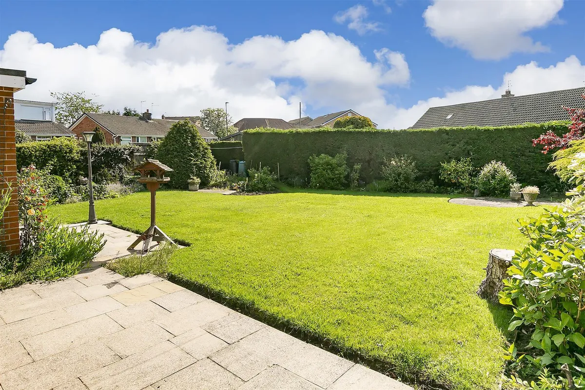 Mill Hill Drive, Huntington, York