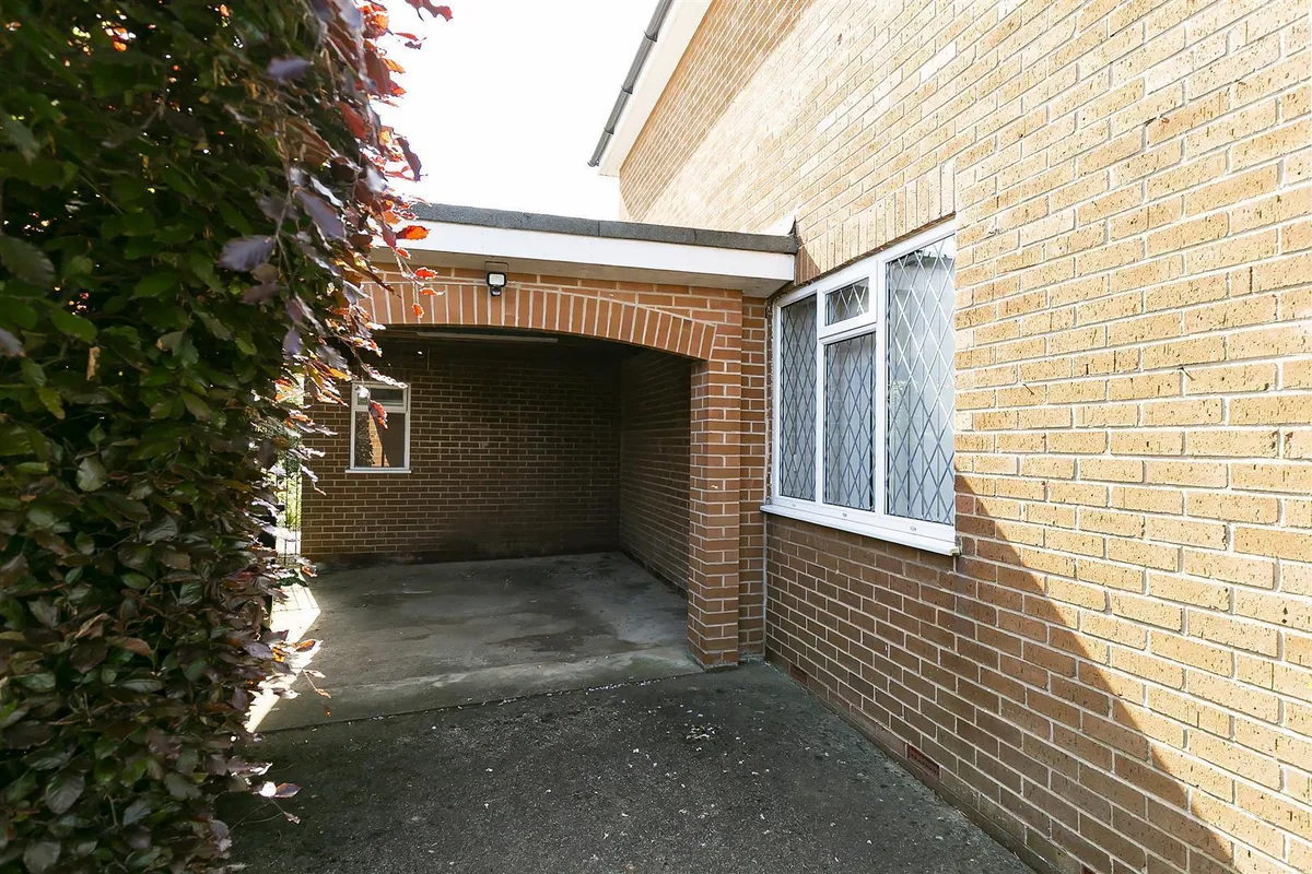 Mill Hill Drive, Huntington, York