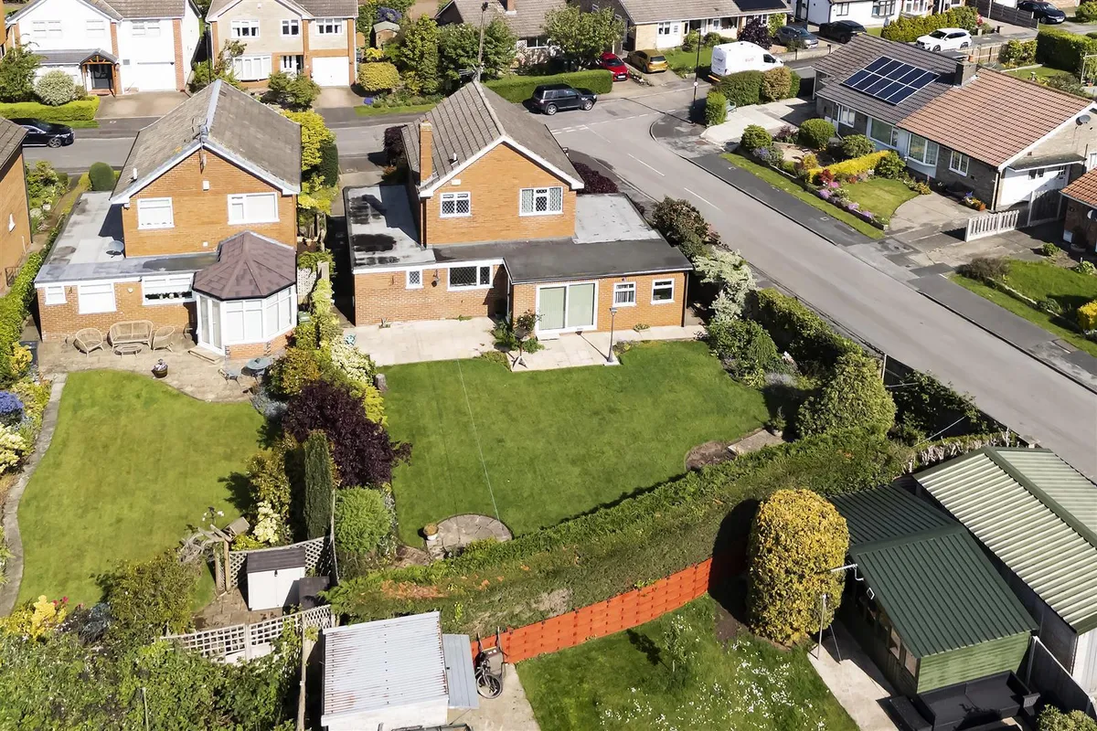 Mill Hill Drive, Huntington, York