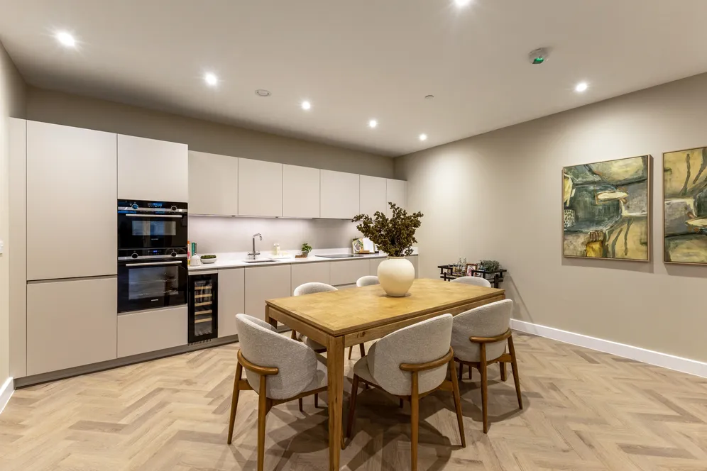 Wimbledon Place, The Broadway, London, SW19 photo 2