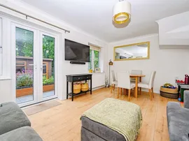 Chalfont Mews, Hemel Hempstead thumb 2