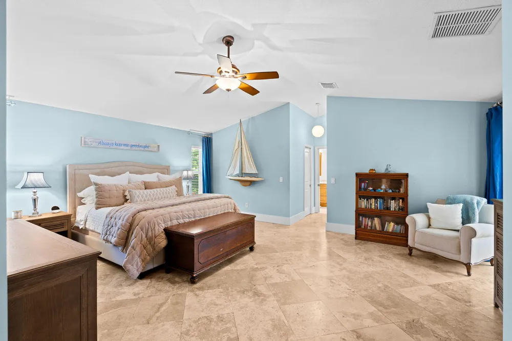 6207 NW 72nd Way, Parkland, FL 33067