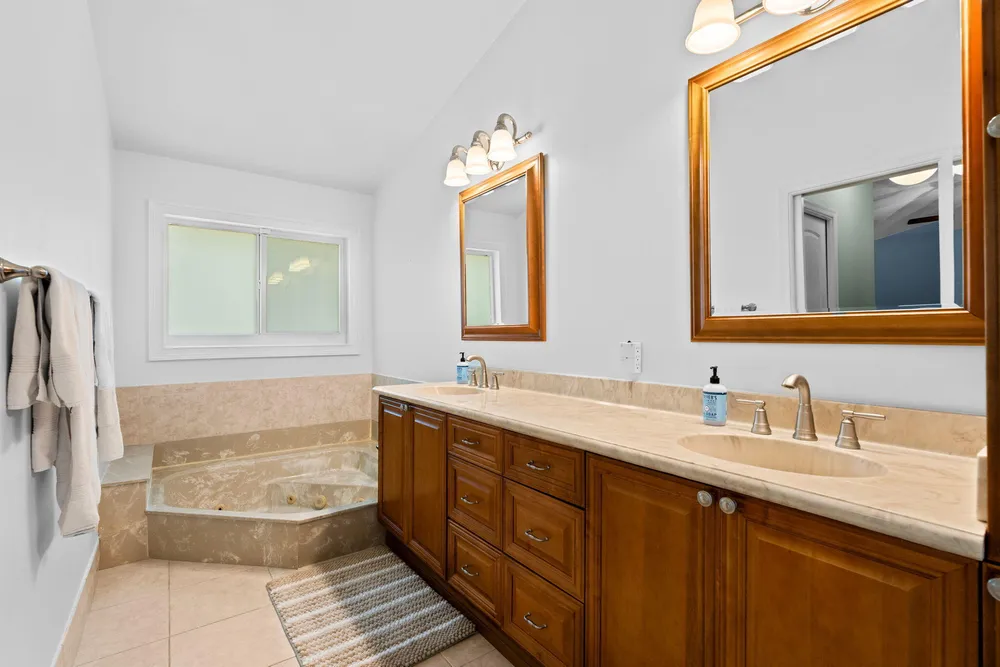 6207 NW 72nd Way, Parkland, FL 33067
